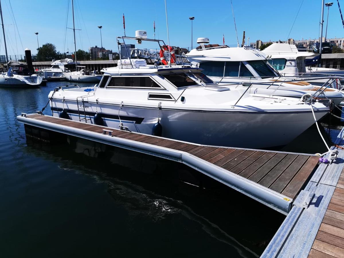 Tekne Nuit Insolite Sur Un Bateau Chauffe *